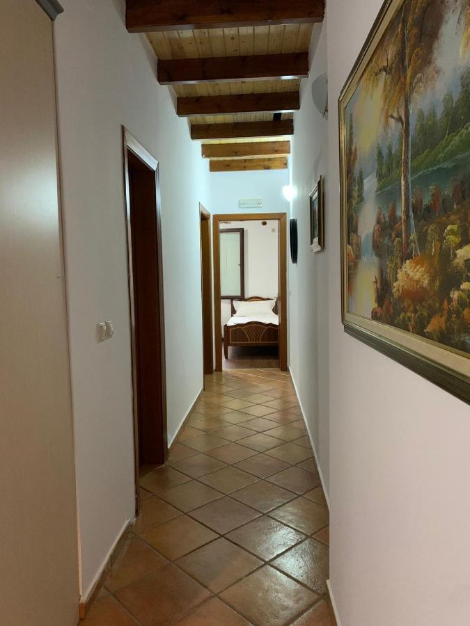 Nomad House-Entire House At Your Disposal,4 Guests Berat Extérieur photo